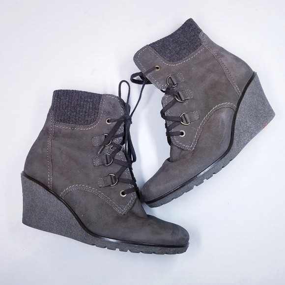 Gabor | Suede Wedge Ankle Boots, Brown‎ size 9 - Picture 2 of 11